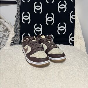 Nike Kids Sneakers in Brown and Cream